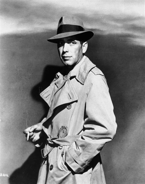 Pg 176 Humphrey Bogart In Casablanca Wearing The Burberry Trench Coat Casablanca Humphrey