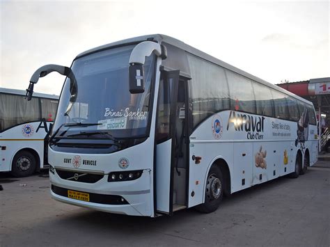 KSRTC Airavat Club Class Volvo B11R 13 8m Coach KA 17 F 19 Flickr