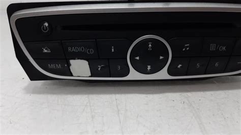 Radio CD player Renault Scénic III 1 4 16V TCe 130 281150030RT RENAULT