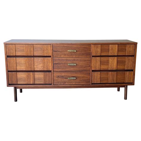 Walnut Dresser By Bassett At 1stdibs