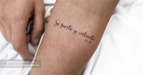 S Fuerte Y Valiente Lettering Tattoo On The Inner