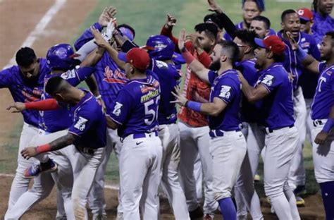 Tiburones de La Guaira campeón de la LVBP tras 37 años sin un trofeo