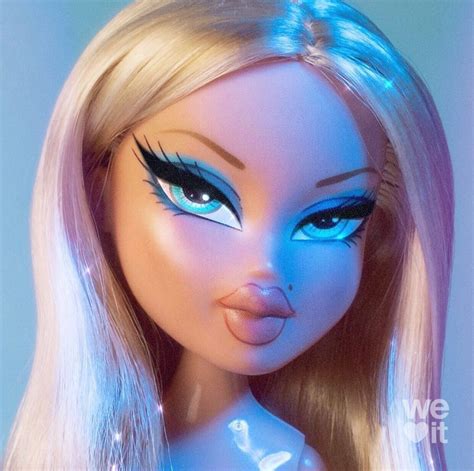 Pin By Adriana On Bratz Brat Doll Blonde Hair Cartoon Bratz Doll Makeup