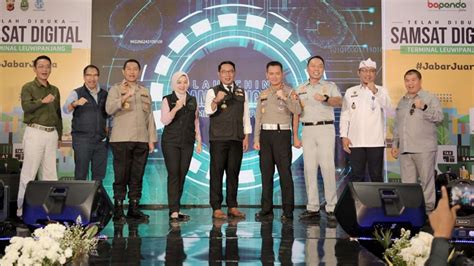 5 TAHUN JABAR JUARA Gubernur Ridwan Kamil Resmikan Samsat Digital Di