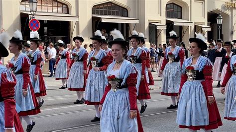 Trachten Und Sch Tzenumzug Oktoberfest M Nchen Youtube