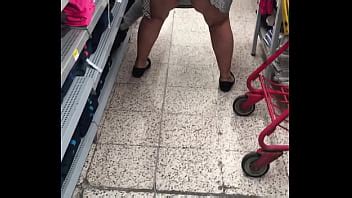 En El Super Con Vestido Rayado Xvideos