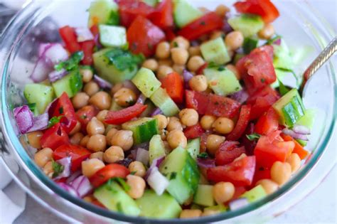 Salade De Pois Chiche Avec Concombres Et Tomates Mamie Simone