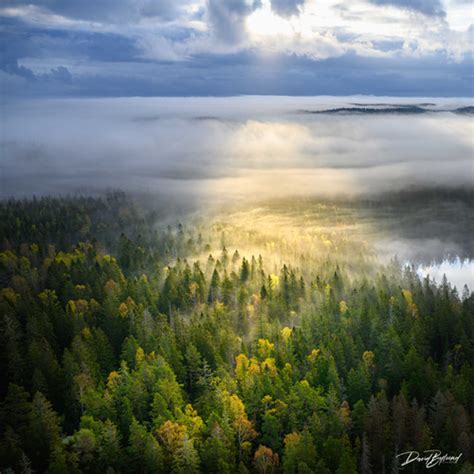 Solen Bryter Igenom Svenska Flygbilder