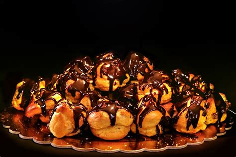 Profiteroles Al Cioccolato Un Dolce Classico Itfrancofonte