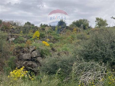 Terreni In Vendita A Ragalna Catania Idealista N In Italia