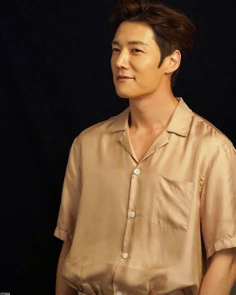 Rosany Azevedo Choi Jin Hyuk