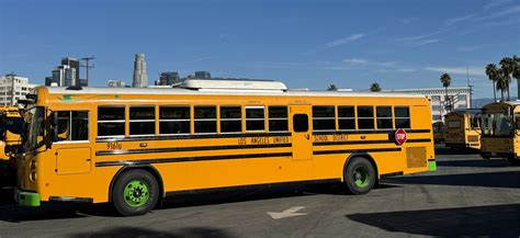 US: Blue Bird Receives Record Electric School Bus Order in LA | Bus-News