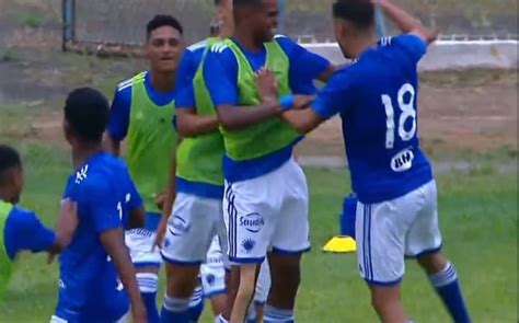 Cruzeiro Goleia Comercial MS Na Estreia Da Copinha Lance