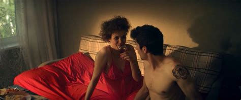 Nude Video Celebs Anna Ukolova Sexy Vhodya V Dom Oglyanis S01e01 2019