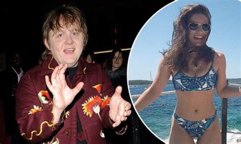 Who Is Lewis Capaldi S Girlfriend Ellie Macdowell Singer S Scottish