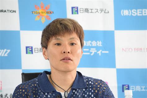 女子ボクシング界の先駆者・多田悦子が笑顔の引退会見「ボクサーで良かった。イエイって感じ」 ボクシング写真ニュース 日刊スポーツ