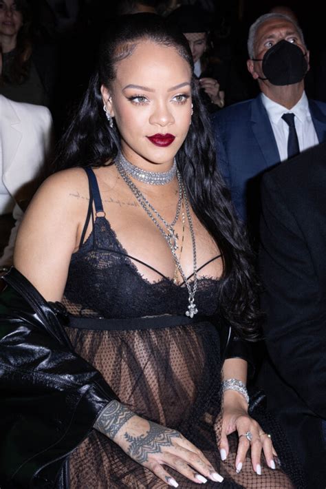 Photo Semi Exclusif Rihanna Enceinte People Au D Fil De Mode