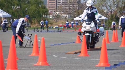 第41回警視庁白バイ安全運転競技大会 バランス走行競技 確認走行 Youtube