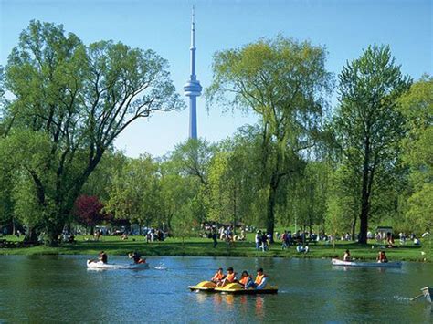 Top 7 Things to See in Toronto Islands