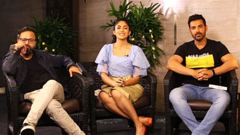 John Mrunal Nikkhil S ENTERTAINING Rapid Fire On SRK Salman Akshay