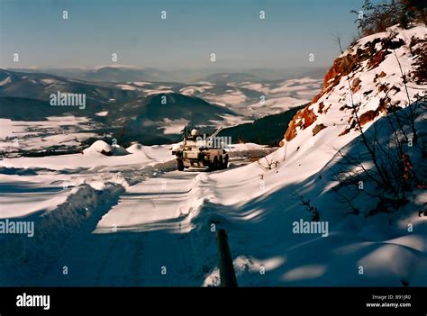 Tank bosnia hi-res stock photography and images - Alamy