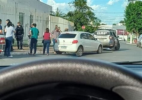 Homem é Encontrado Morto Dentro De Carro Ao Lado De R 68 Mil Em