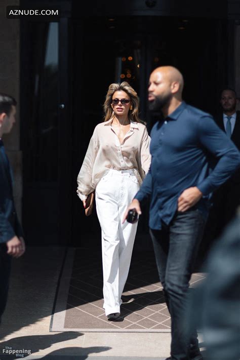 Brooks Nader Sexy Seen Flashing Her Hot Tits As She Exits From Hotel De