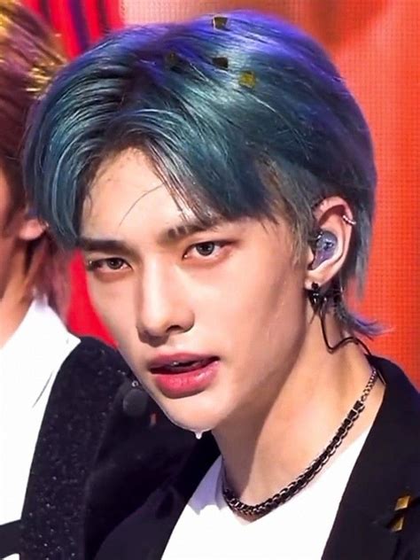 Straykids Hyunjin Dream Boy Crazy Kids Blue Hair Boy Bands Stray