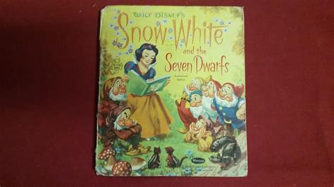 WALT DISNEY'S SNOW WHITE AND THE SEVEN DWARFS by Wegner, Helmuth G ...