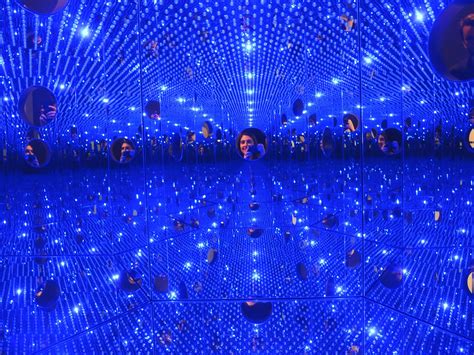 Art World Inception Yayoi Kusama Puts An Infinity Room Inside An