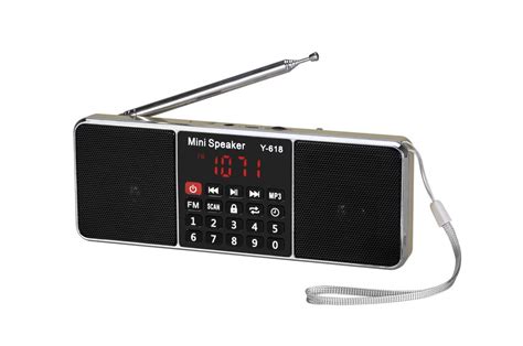 87db Portable Radio Player , Bluetooth AM FM Radio With Headphone Jack ...