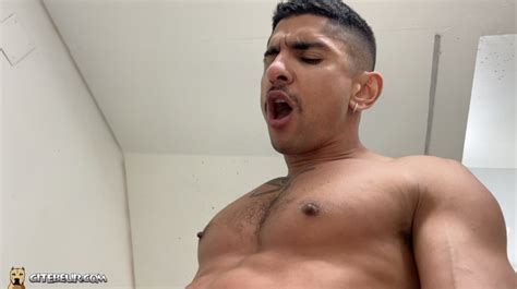 Prends Moi Dans Tes Puissants Bras Muscl S Video Porno Gay Frenchporn