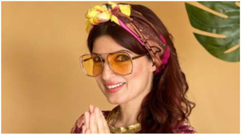 Twinkle Khanna Turns Agony Aunt Advocates For ‘scheduled Sex And A