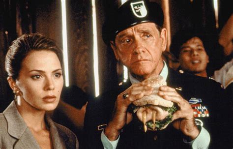 Hot Shots DVD Oder Blu Ray Leihen VIDEOBUSTER De