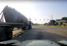 Mini Kustom Kenworth Flatbed Truck | CDLLife