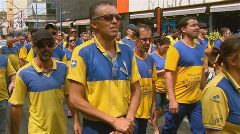 Protesto Re Ne Funcion Rios Dos Correios De Araraquara E Regi O