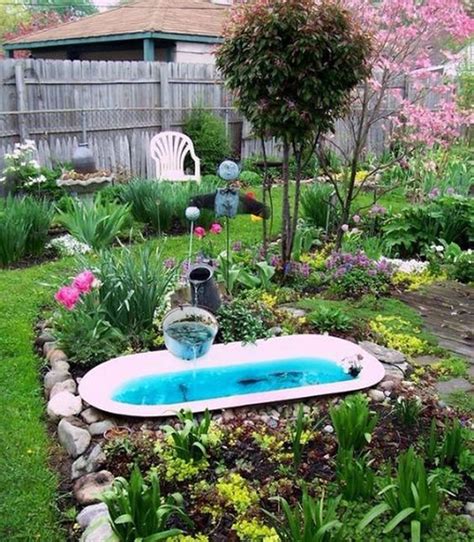 20 DIY Bathtub Garden Pond With Vintage Style OBSiGeN