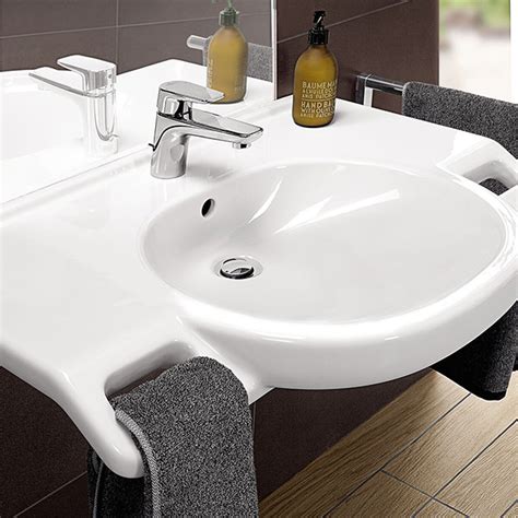 Villeroy And Boch Vicare Tap Hole Wall Mounted Washbasin