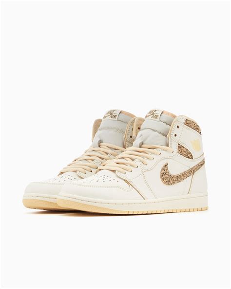 Air Jordan 1 Retro High Og Craft Vibrations Of Naija White Fd8631 100 Buy Online At Footdistrict