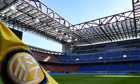 San Siro Inter Primi Contatti Dei Due Club Con Le Banche Il Piano Per