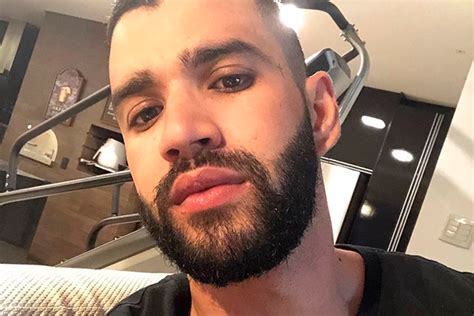 Gusttavo Lima posta foto em família e fica chocado os filhos SBT