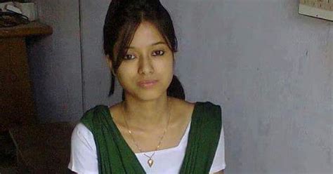 Indian Desi Hot Sexy Girls Indian College Girls Pic 7