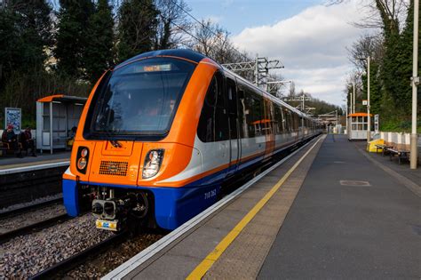 Brand New Electric Trains Have Arrived On The Overground | Londonist