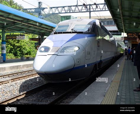 Korail ktx hi-res stock photography and images - Alamy