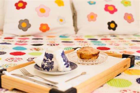 breakfast in bed · Free Stock Photo