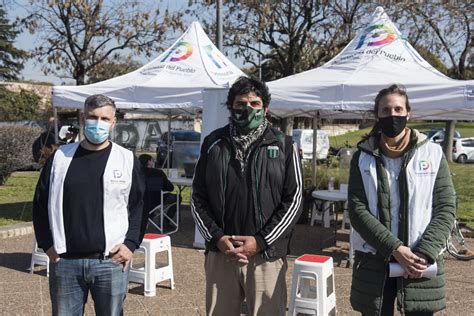 Recepción de consultas y reclamos en el Polideportivo del Club Nueva