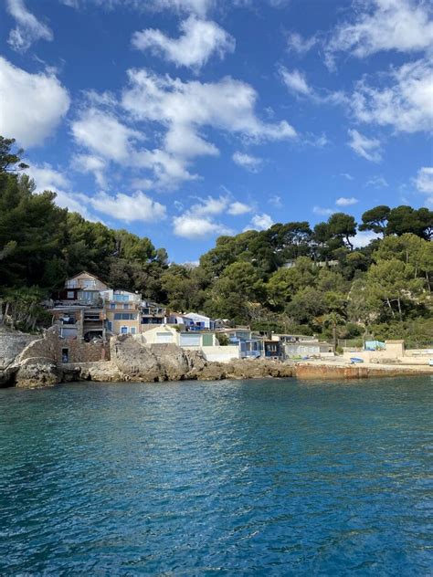 Enjoy A Stroll To Anse San Peyre In La Garde During Your Holiday In The