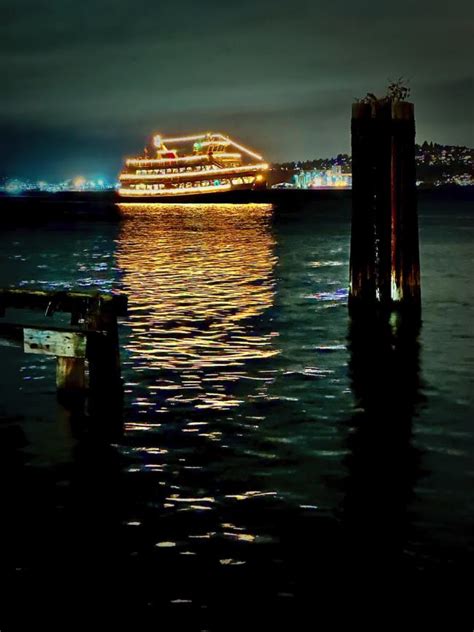 Coming up soon; Christmas ships will sail in November | Westside Seattle