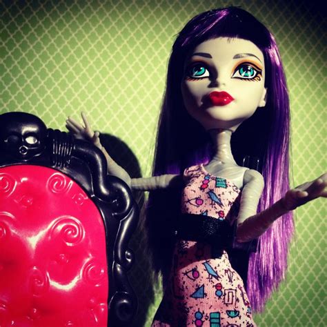 Mummy Monster High | Monster high dolls, Doll photography, Pretty dolls