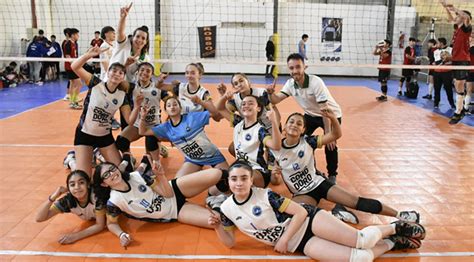 Torneo Patagónico de Vóley Sub 14 en Castex Las chicas de Chubut